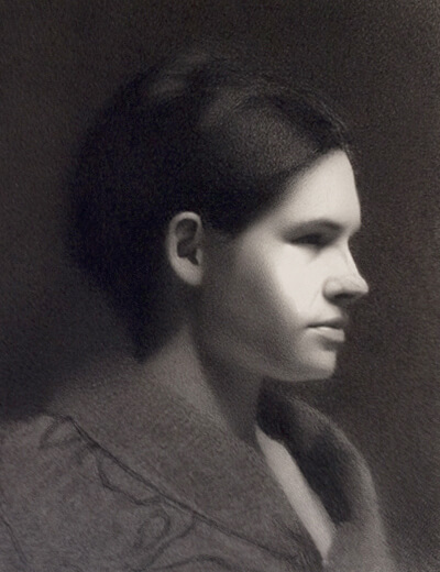 Shading the light values of the portrait drawing Shading the light values of the portrait drawing